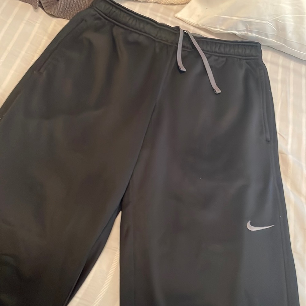 Nike sweats **excepting all offers!!